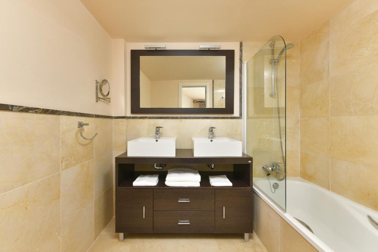 Apartamento 1 dormitorio vista mar lateral Torrox Esterno foto